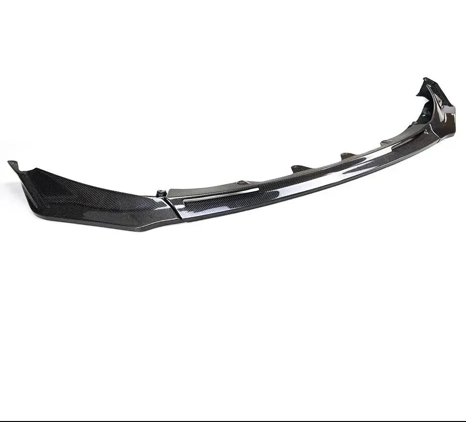 Frontläpp i kolfiber på BMW M3 G80