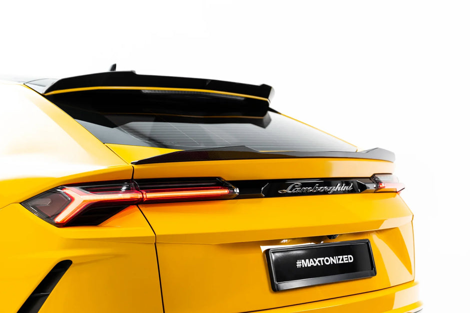 Set of Prepreg Carbon Splitters för Lamborghini Urus Mk1