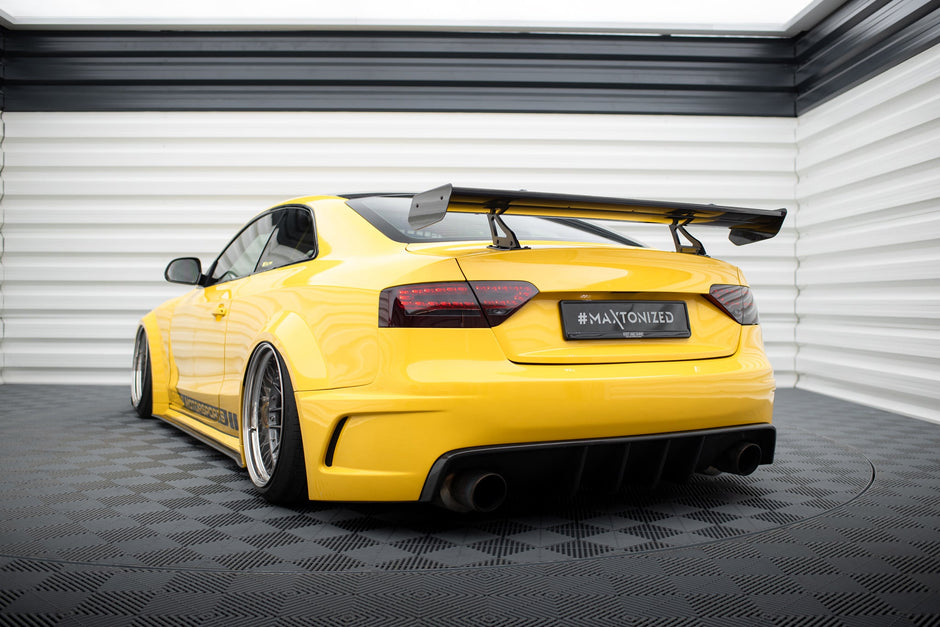 Kolfiberspoiler med övre swan-fäste  för Audi A5 Coupe 8T
