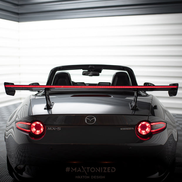 Kolfiberspoiler med inre fästen + LED för Mazda MX-5 ND (Mk4)