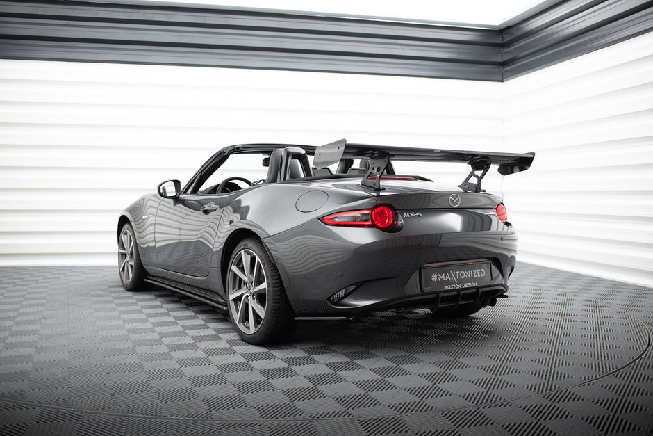 Kolfiberspoiler med inre fästen för Mazda MX-5 ND (Mk4)