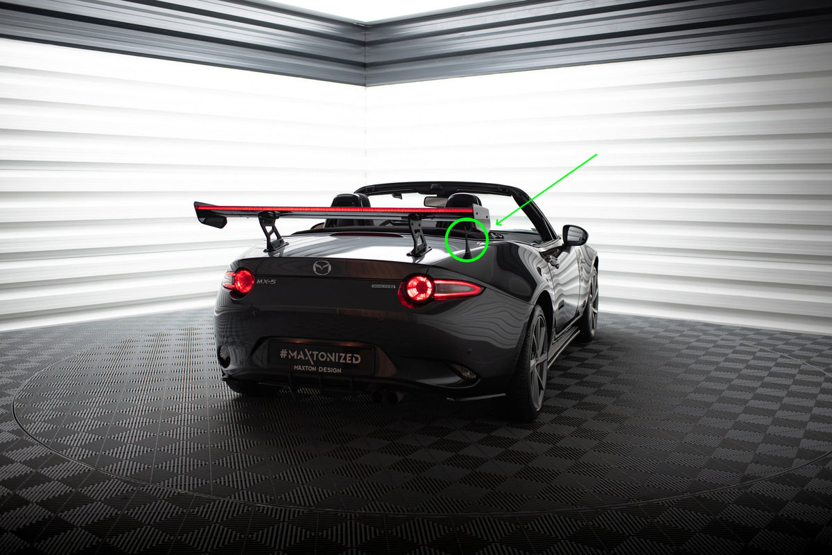 Kolfiberspoiler med inre fästen + LED för Mazda MX-5 ND (Mk4)