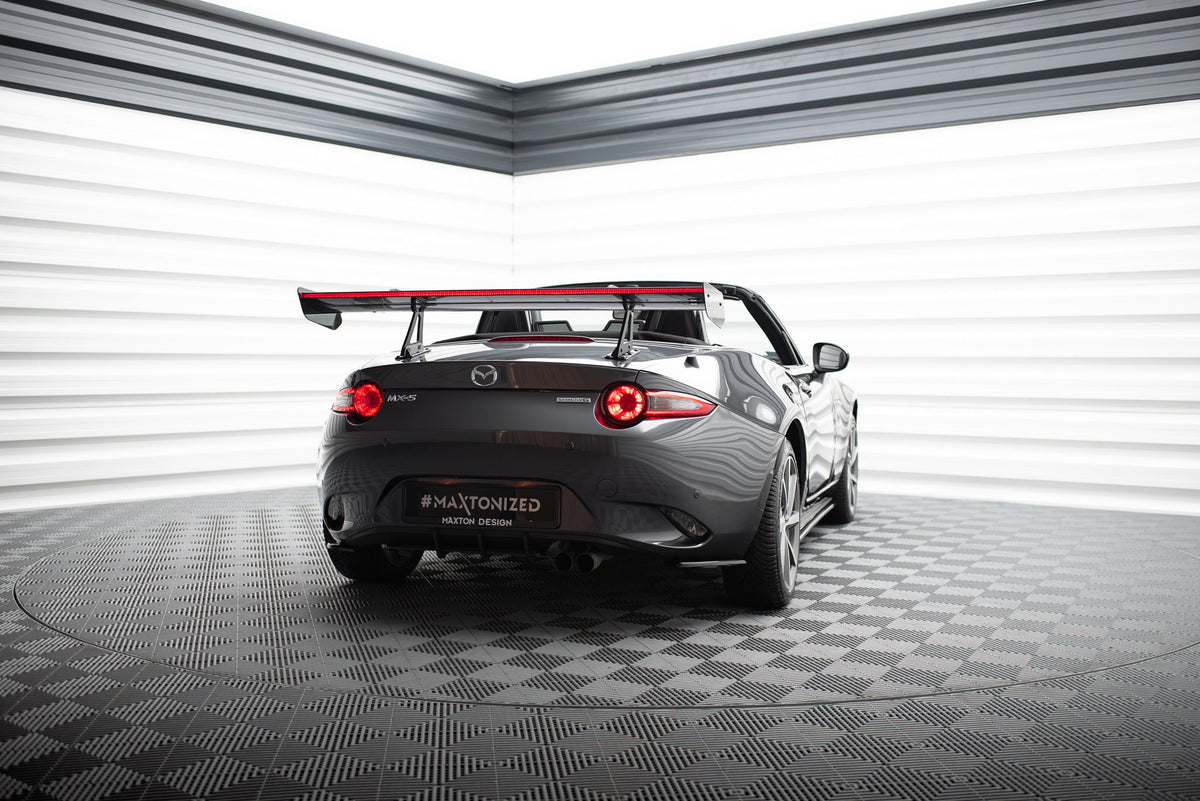 Kolfiberspoiler med övre swan-fäste + LED för Mazda MX-5 ND (Mk4)