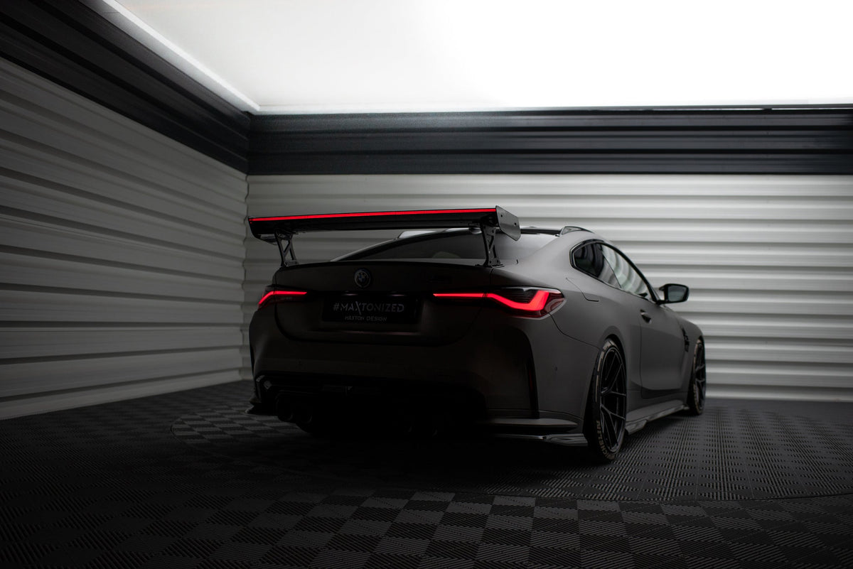 Kolfiberspoiler med yttre fästen + LED för BMW M4 G82 / G82 Facelift / M440i / 4 M-Pack G22 / G22 Facelift