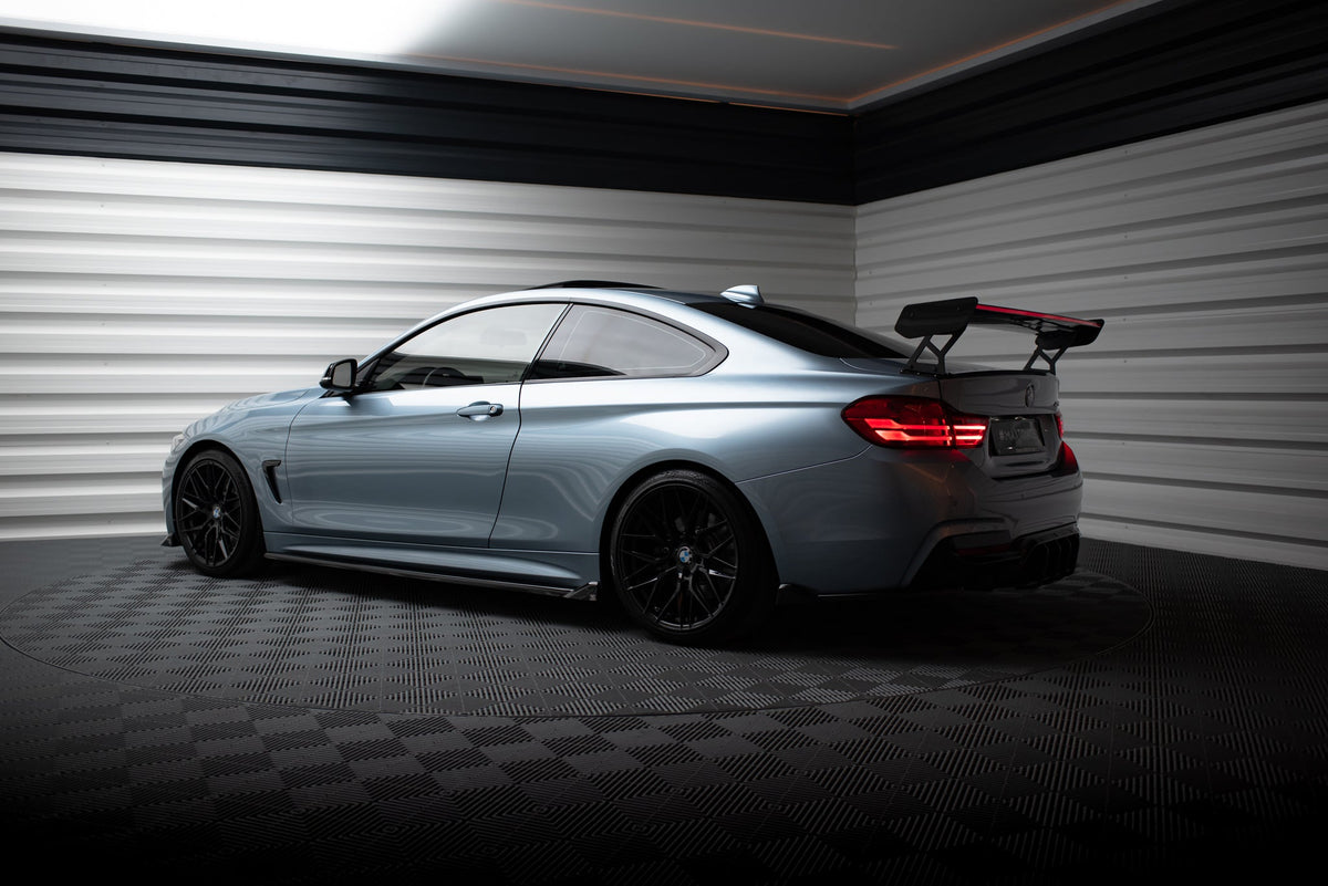 Kolfiberspoiler med yttre fästen + LED för BMW 4 F32 / 4 F32 M-Pack Coupe