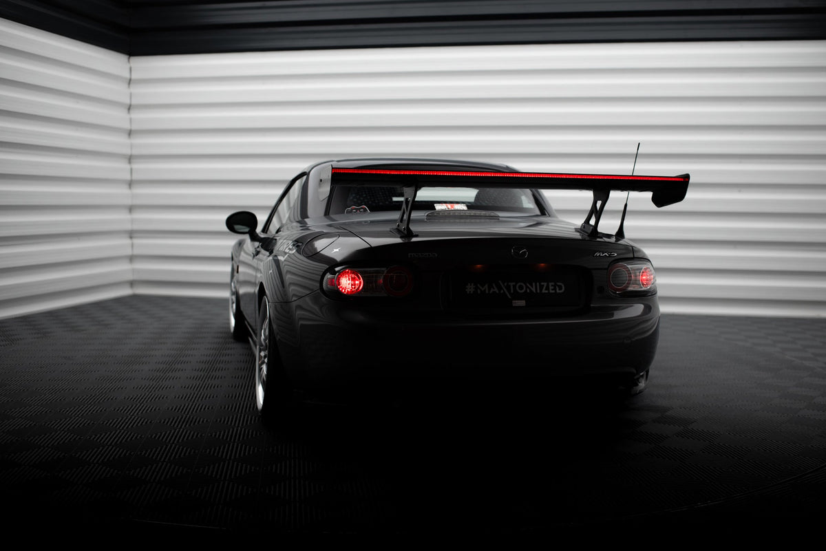 Kolfiberspoiler + LED för Mazda MX5 Hardtop NC(MK3)