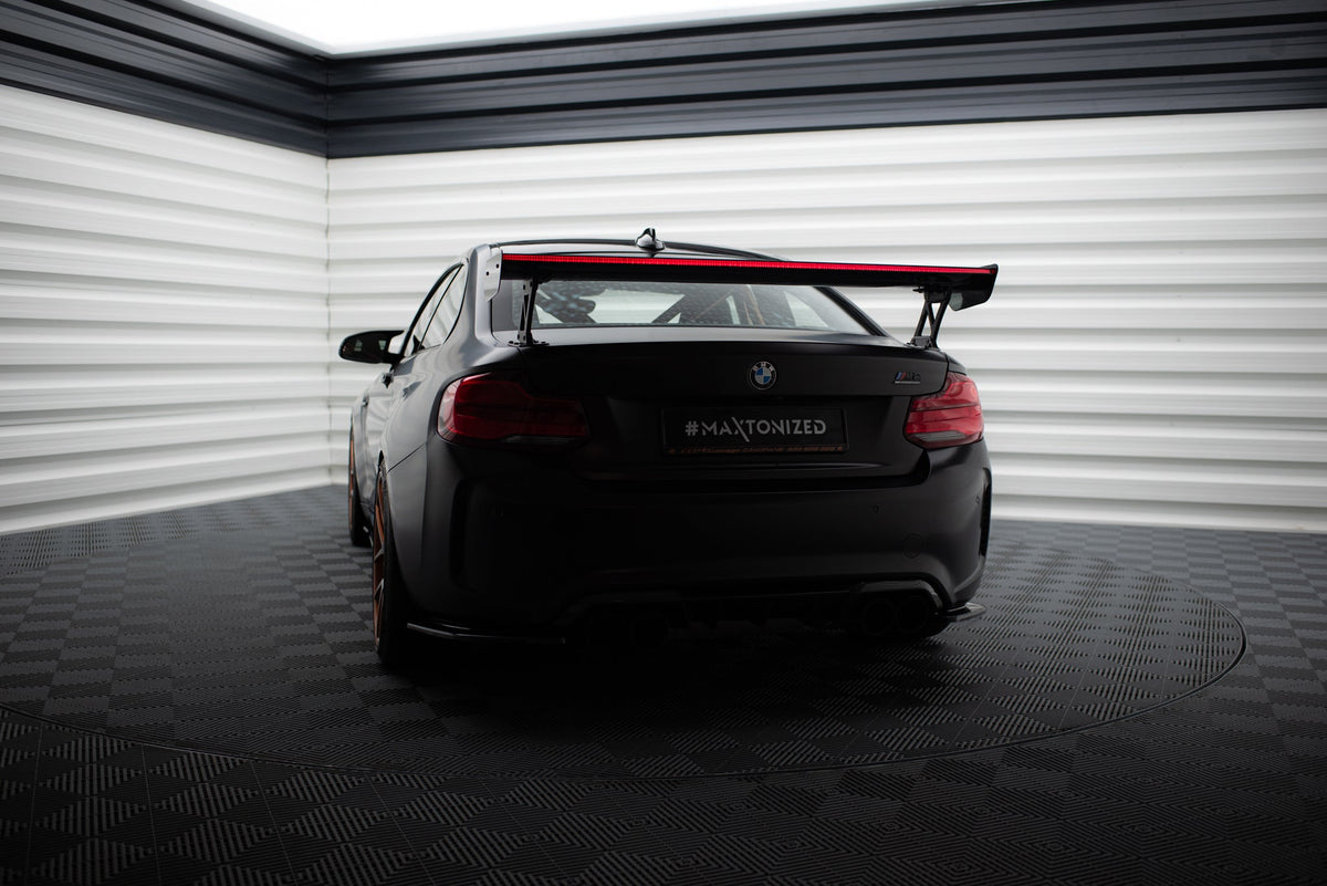 Kolfiberspoiler med yttre fästen + LED för BMW M2 F87 / 2 / 2 M-Pack F22