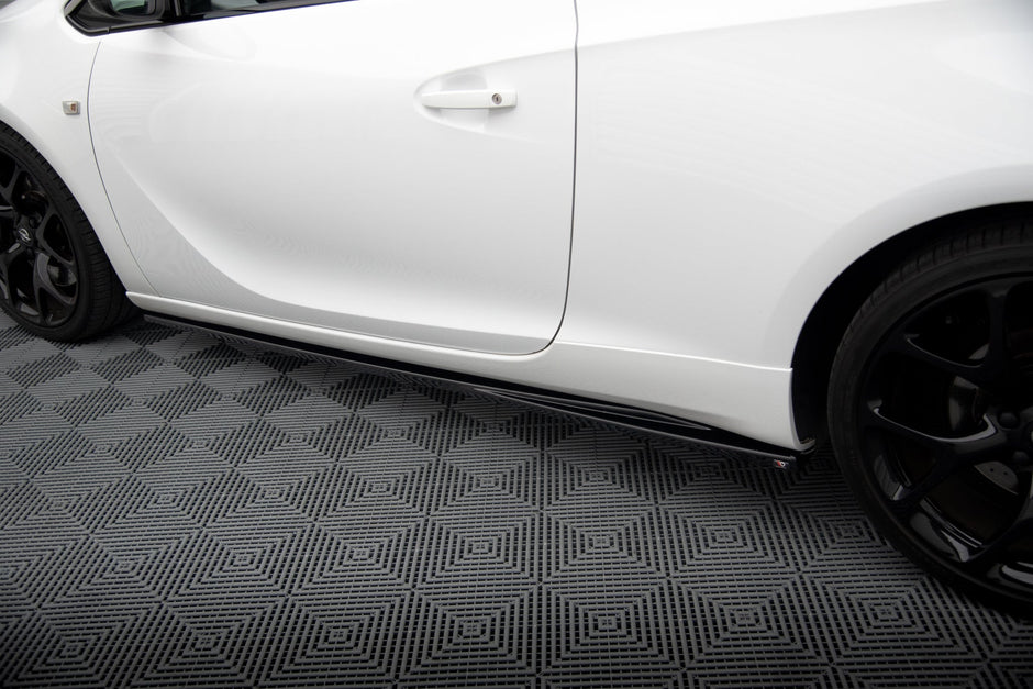 Sidokjolar Diffusers för Opel Astra OPC GTC J