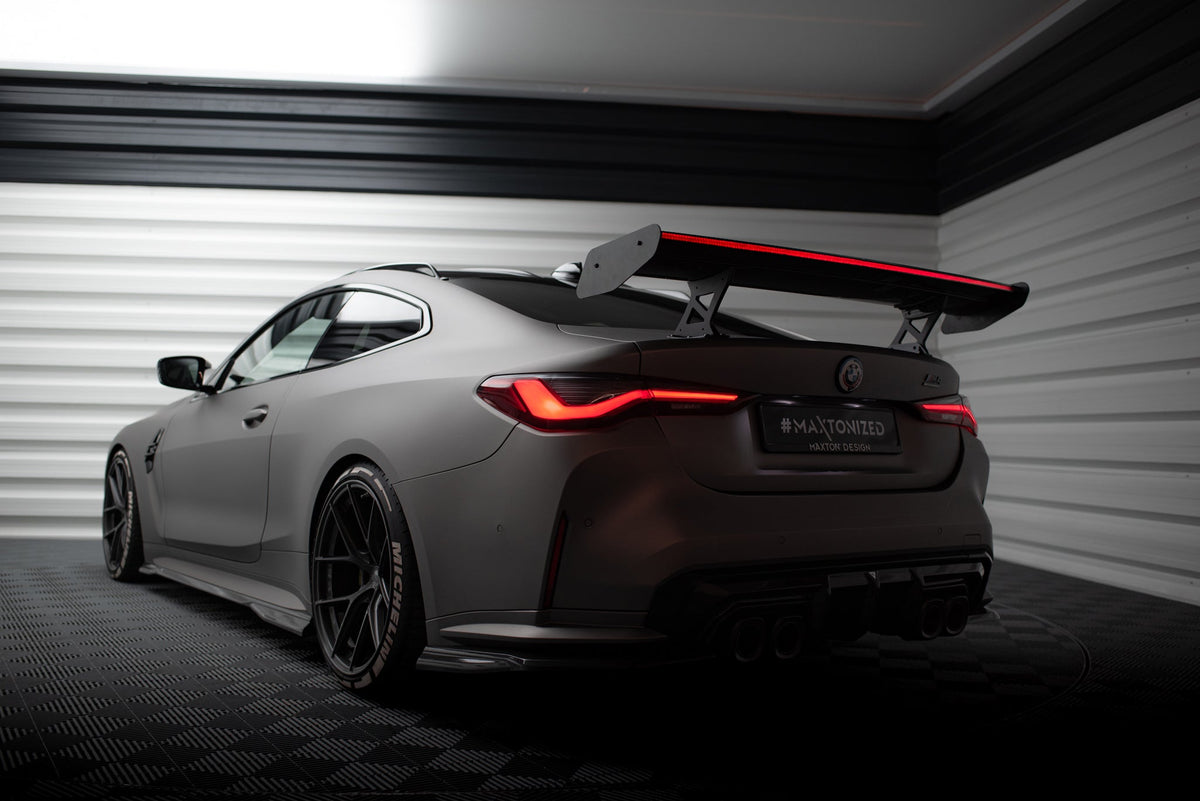 Kolfiberspoiler med inre fästen + LED för BMW M4 G82 / G82 Facelift / M440i / 4 M-Pack G22 / G22 Facelift