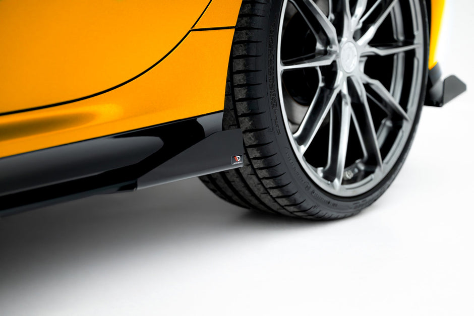 Maxton Design Street Pro sidokjolar + flaps BMW 2 M-Pack / M235i Gran Coupe F74 – bild 4