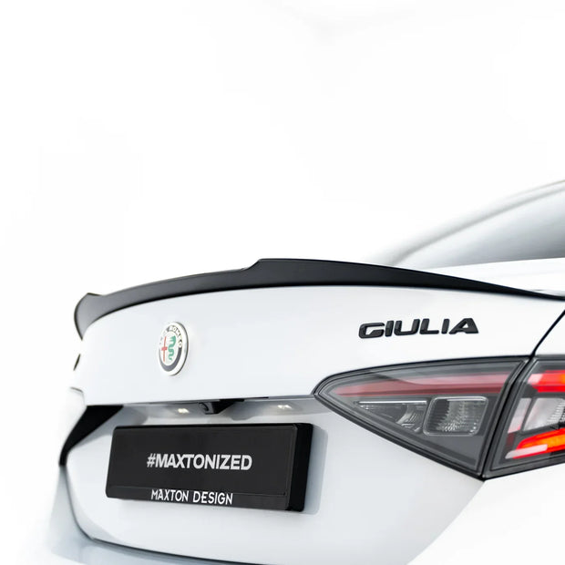 Spoilerläpp för Alfa Romeo Giulia