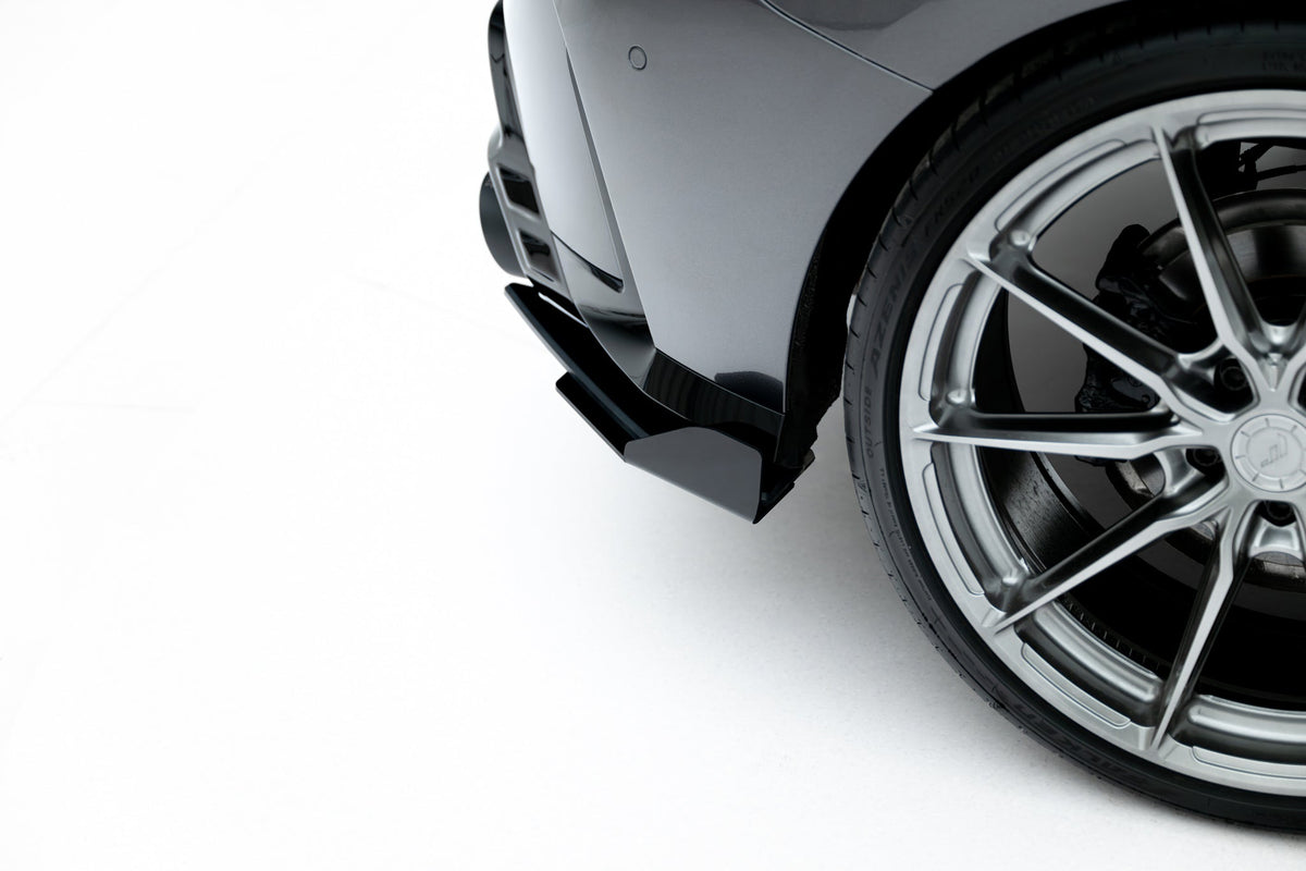 Street Pro Bakre Sidosplitters V.2 + Flaps för BMW M135i F70