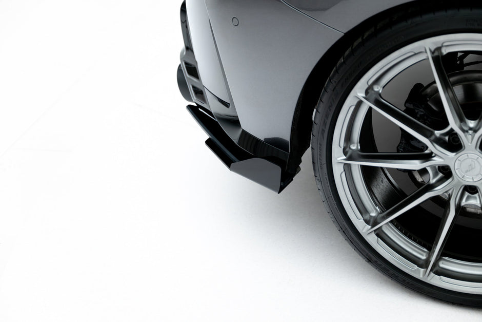 Street Pro Bakre Sidosplitters V.2 + Flaps för BMW M135i F70