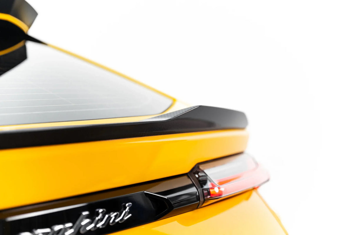 Karbonowy Spoiler Tylnej Klapy (Dolny) Prepreg pasujący do Lamborghini Urus Mk1