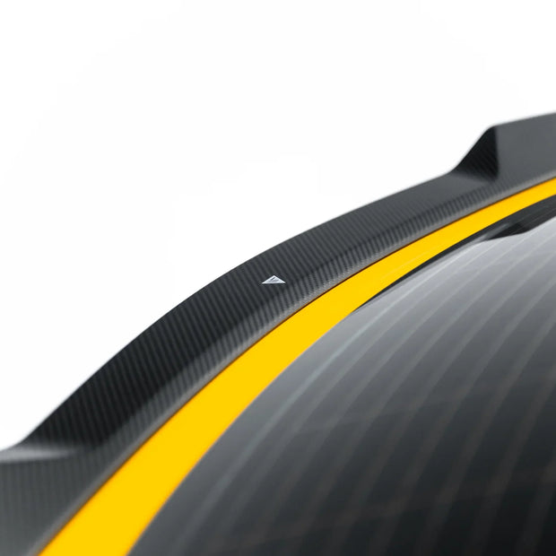 Prepreg Carbon Fiber Tailgate Spoiler (Lower) för Lamborghini Urus Mk 1