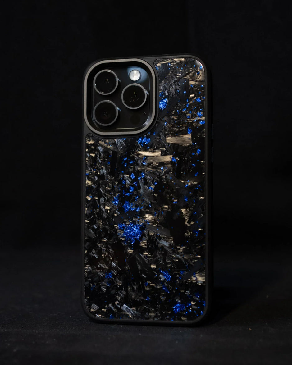 Kolfiberskal till iPhone med MagSafe Reflekterande & Forged Carbon – bild 4