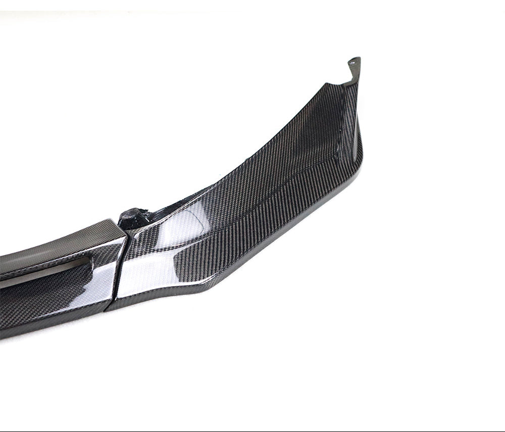 Frontläpp V-Style 3-Delad i Kolfiber (M-Performance Track Edition) – BMW M3 (G80) & M4 (G82 / G83)