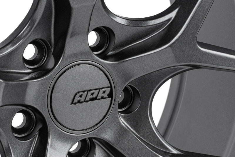 APR A01 Flow Formed 18x8.5 ET45 5x112 Fälg i Gunmetalgrå – bild 3