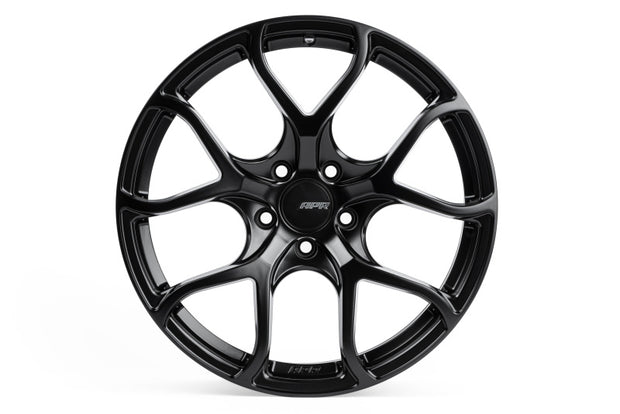 APR A01 Flow Formed 18x8.5 ET45 5x112 – Fälg i Satinsvart