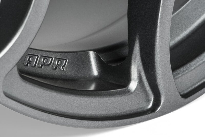 APR A01 Flow Formed 19x8.5 ET45 5x112 Fälg i Gunmetalgrå – bild 5