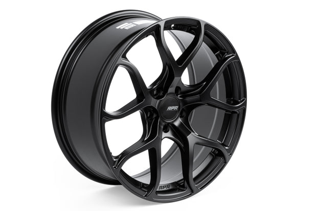 APR A01 Flow Formed 19x8.5 ET45 5x112 – Fälg i Satinsvart