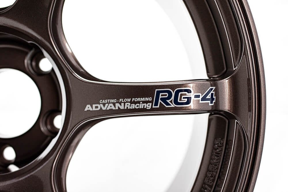 Advan RG-4 18x7 ET41 4x100 – Fälg i Racing Brons
