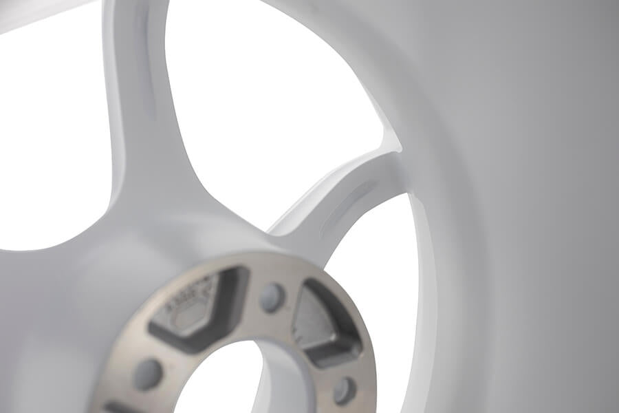 Advan RG-4 18x9 ET35 5x114.3 – Fälg, Racing Vit & Svarvad Kant