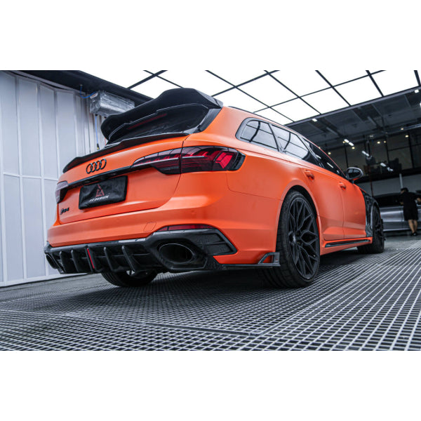 Aerodynamiskt paket i carbon för Audi RS4 B9.5 Facelift