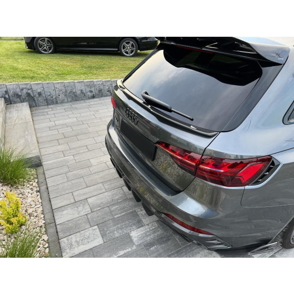 Aerodynamiskt paket i carbon för Audi RS4 B9.5 Facelift