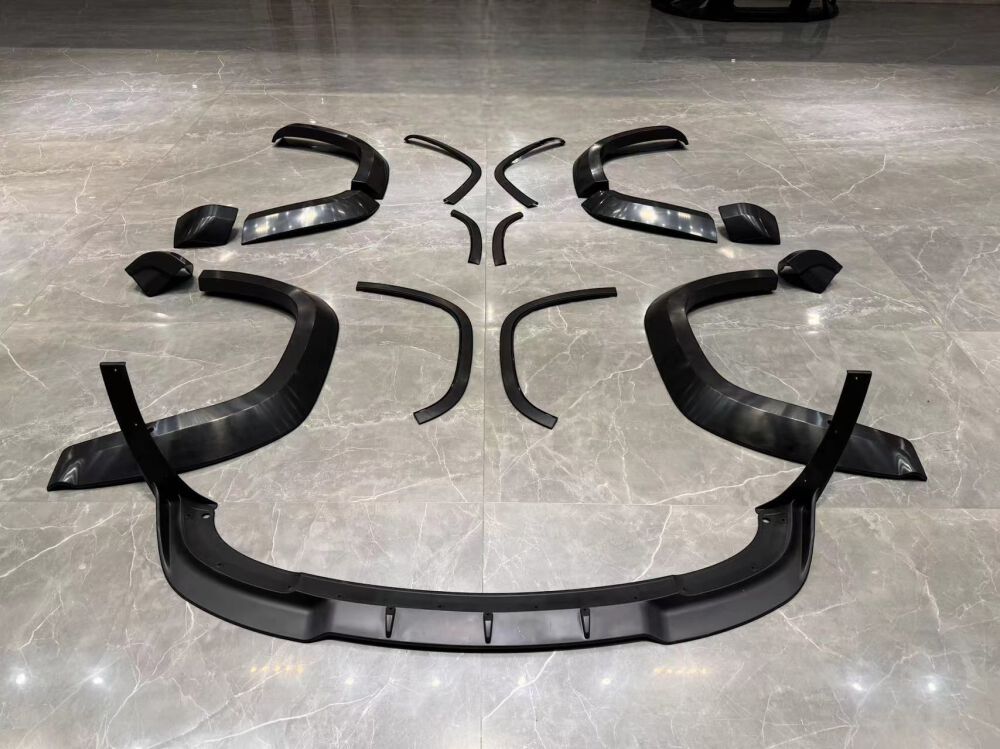 Widebody Fender Flares Set + Splitter (GRAND CHEROKEE 2014-2021 TRACKHAWK) (13)