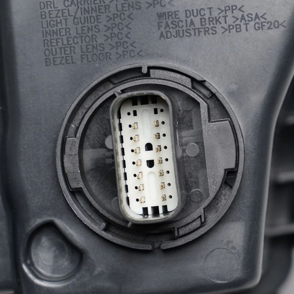 68606236AA Headlight + Module (4)