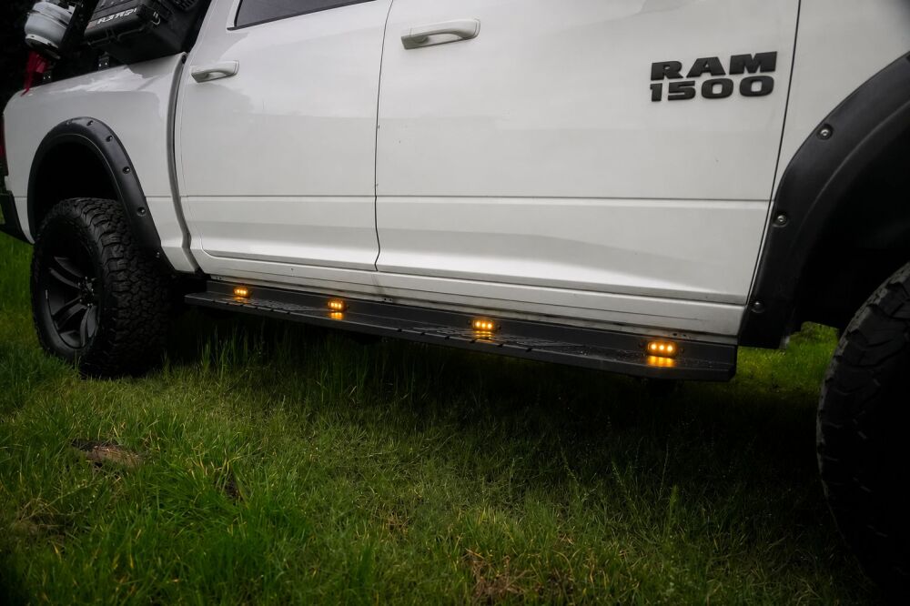 Frontier Side Steps with LED Lighting (RAM 1500 13-18 CREW CAB) (3)