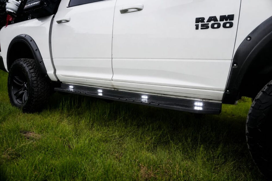 Frontier Side Steps with LED Lighting (RAM 1500 13-18 CREW CAB) (7)