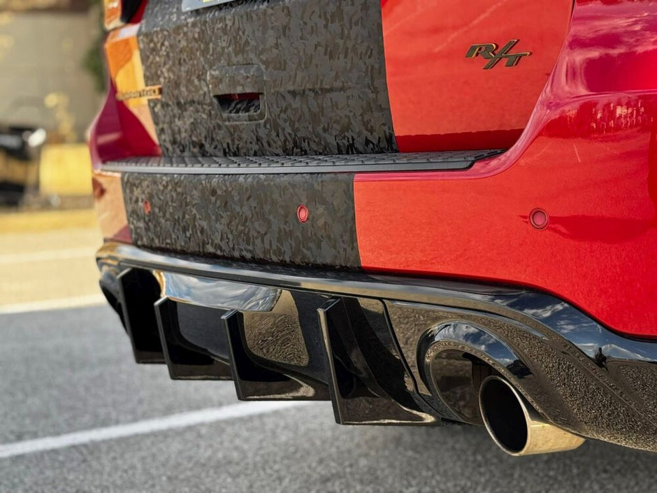 Rear Diffuser With Tow Hook Cover (3)