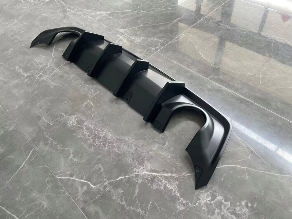 Rear Diffuser with Fins (8)