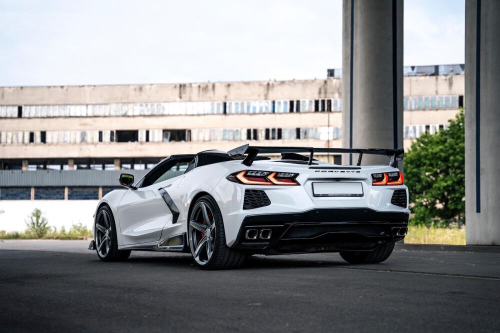 Side Skirts – V1 Style – Gloss Black (CORVETTE C8 20-26) (6)