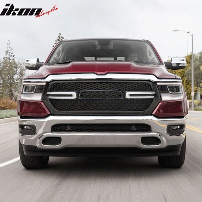 LED Upper Grille With Sequential Turn Signal (3)