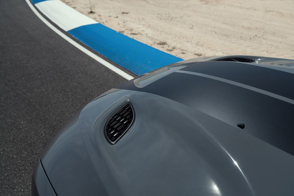 Aluminum Hood with Vents and Vent Covers (4)