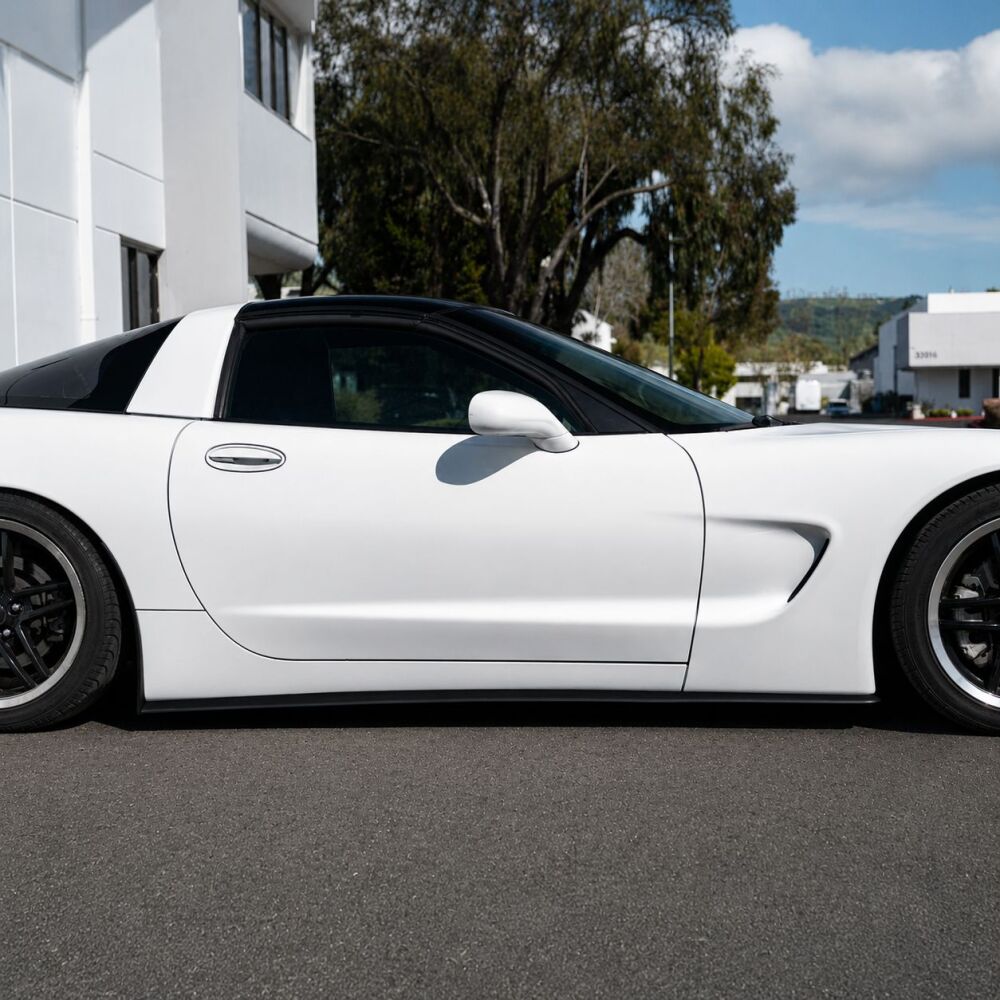 EOS Side Skirts (11)