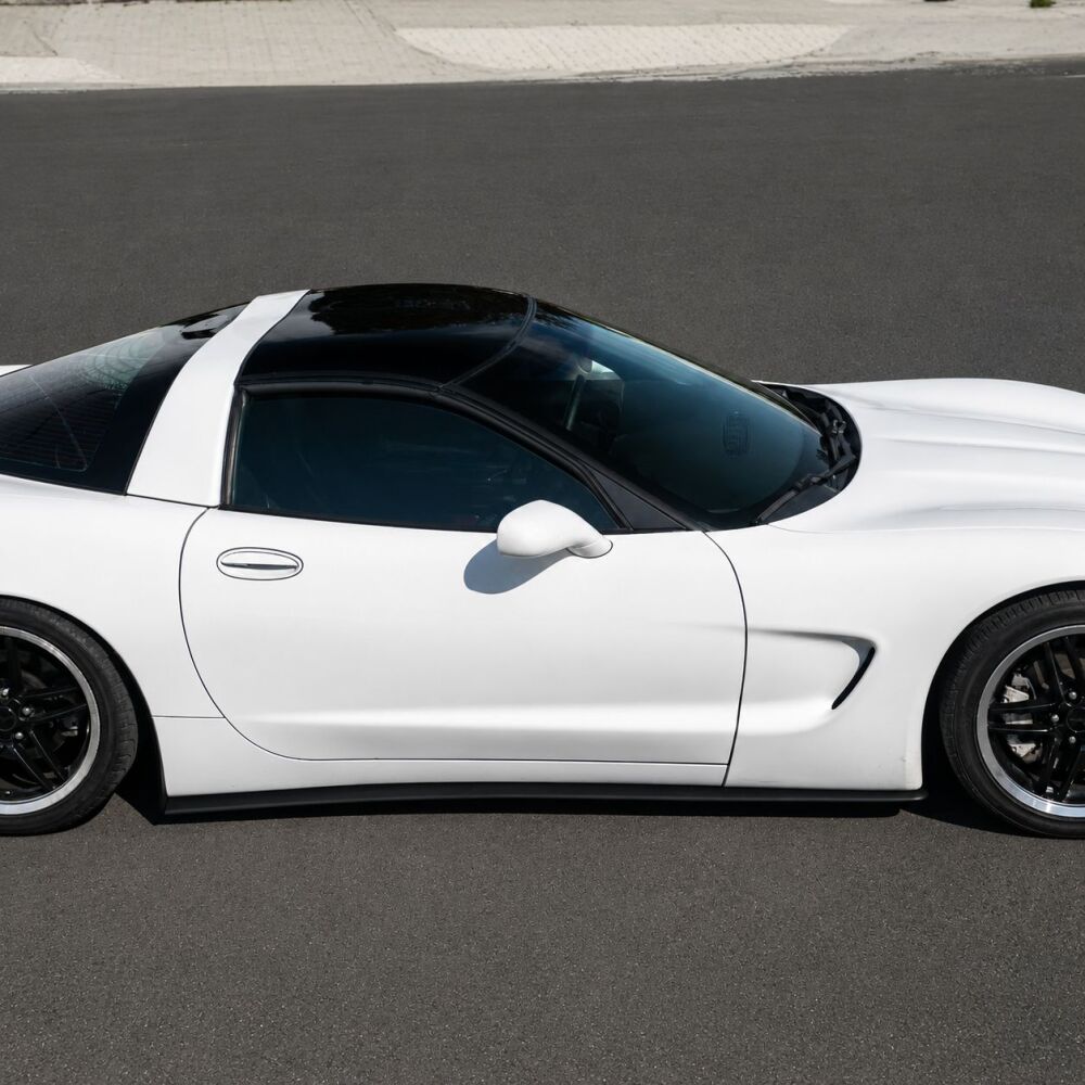 EOS Side Skirts (5)