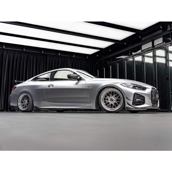 TAKD aerokit i pre-preg carbon med vinge och spegelkåpor för BMW 4-serie G22
