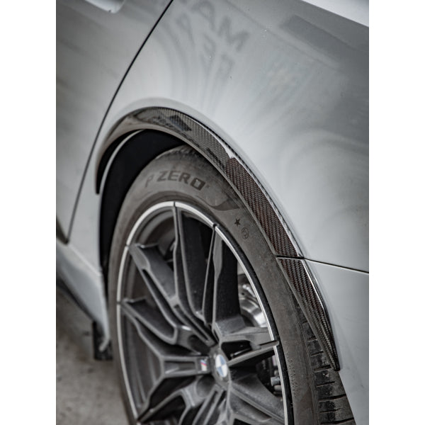 Skärmbreddningar/dekorfenor i pre-preg carbon för BMW 4 G26, i4 M50 & M440i