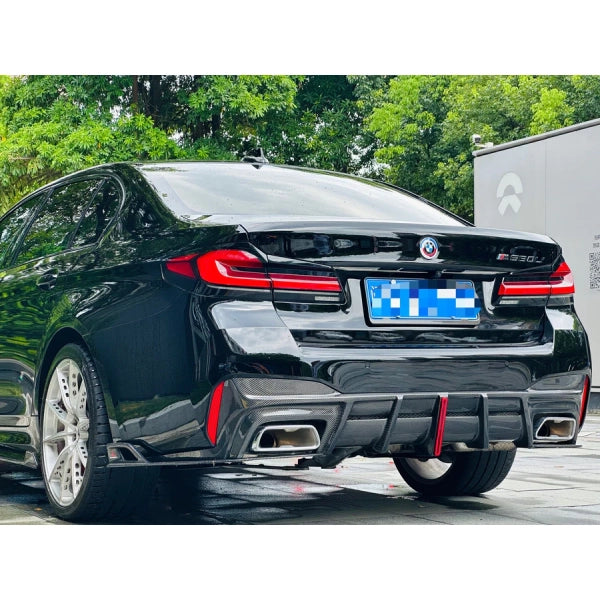 Bakre diffusor med LED i pre-preg carbon för BMW G30/G31 LCI & M5 F90 – AE Design