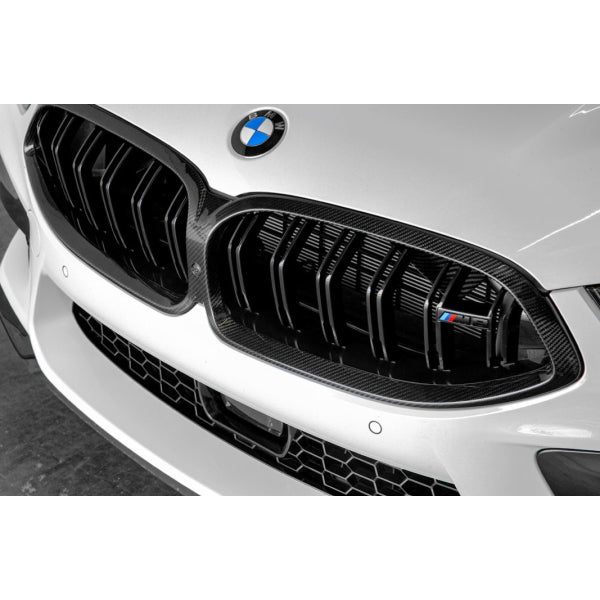 Njurgrill i pre-preg carbon för BMW M8 F91/F92/F93