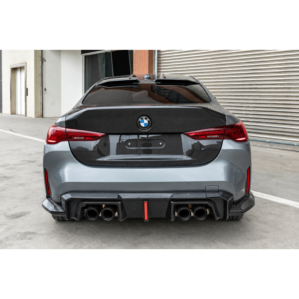Bagagelucka CSL-stil i Dry Carbon för BMW M4 G82 & 4-serie G22