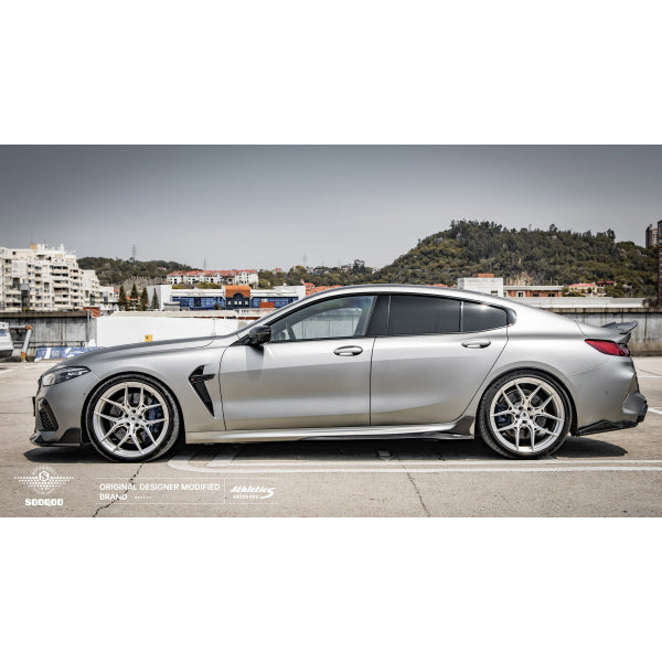 Sidokjolar i pre-preg carbon för BMW M8 F93 Gran Coupé