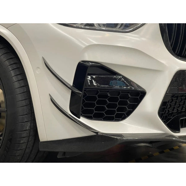 Främre stötfångarfenor i carbon för BMW X4 M F98 LCI