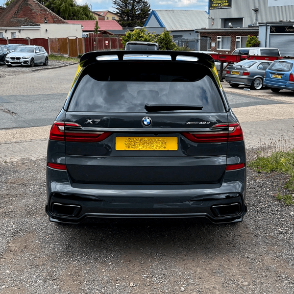 Aerokit Performance i blanksvart för BMW X7 G07 2018-2022 – bild 3