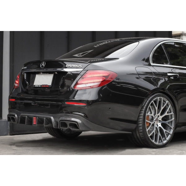 Bodykit i carbon för Mercedes-Benz E-klass E63 AMG W213 Sedan