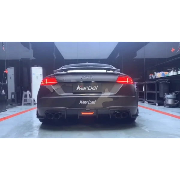 Bakre diffusor i pre-preg carbon för Audi TT / TTS 8S 2016–2019